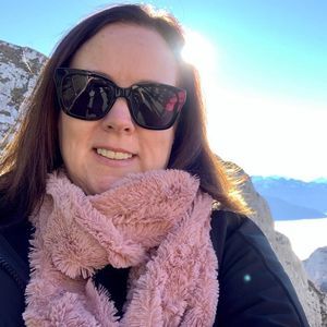 Meet your Posher, Tina